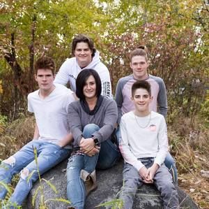 Meet your Posher, Alexandra